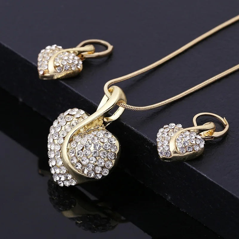 Custom Iced Out Glash Diamond Zircon Heart Pendant Necklace Set Link Chain Earrings for Wedding Engagement Fashion Jewelry Gift