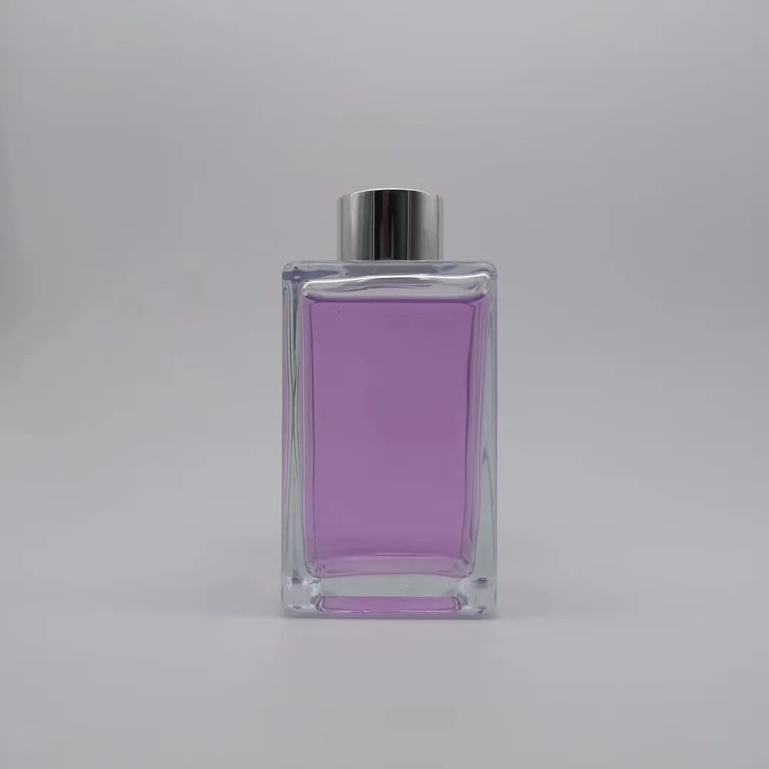 Wholesale 30ml 50ml 100ml  Customized logo Shape  Mould Square Shaped Glass Perfume Bottles with Pump Spray Cap