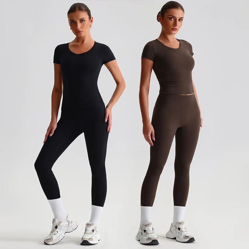 Studio to Street Simple Organic Yoga Wear Fashion Women Lounge Wear Compression Running Fitness Wear Set