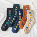 Streetwear Fashion Twisted Pattern Knitted Flowers Socks Cotton Crew Socks for Ladies