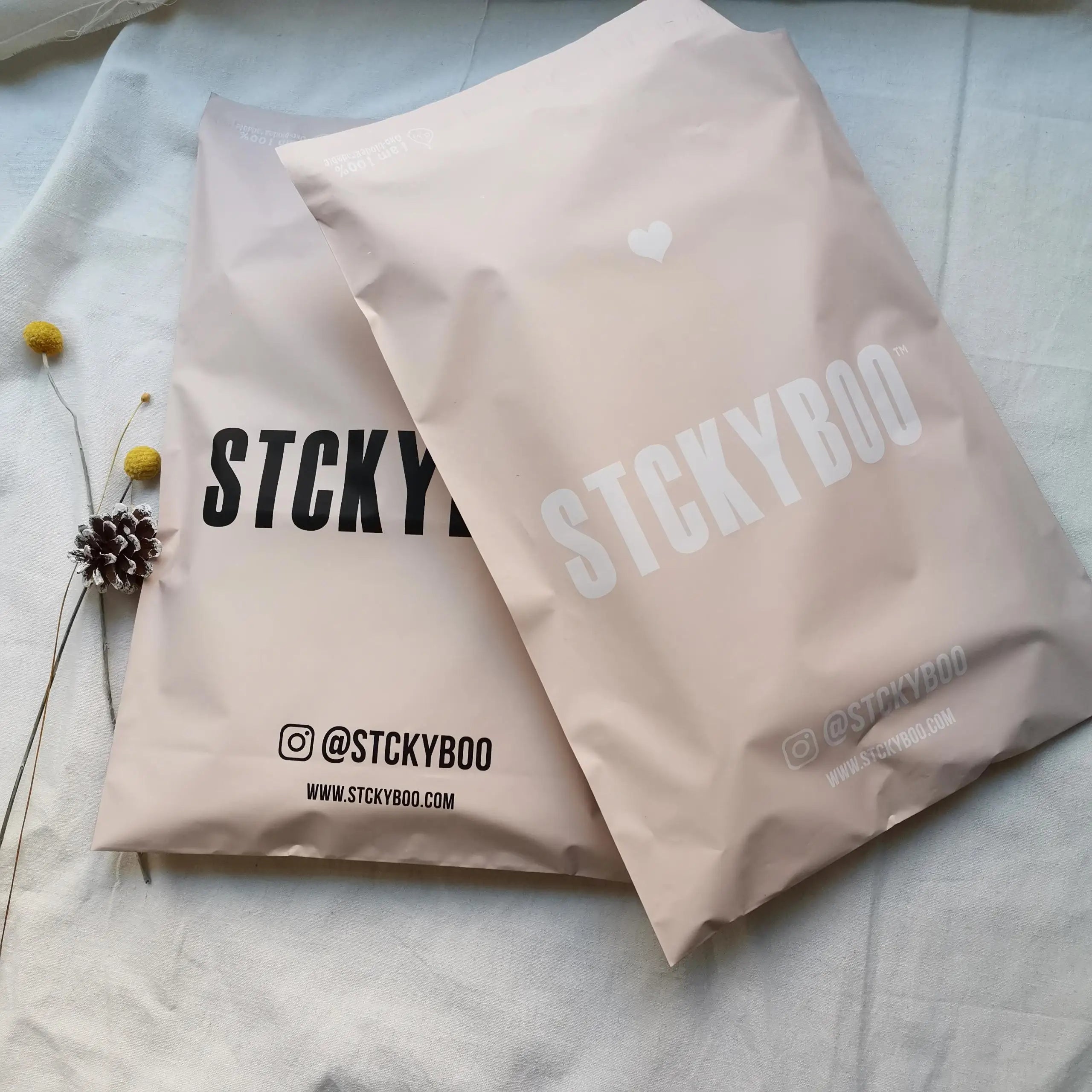 Custom Logo Peach Poly Mailer Bag  Strong Self Seal Adhesive Plastic Shipping Bag for Small Business