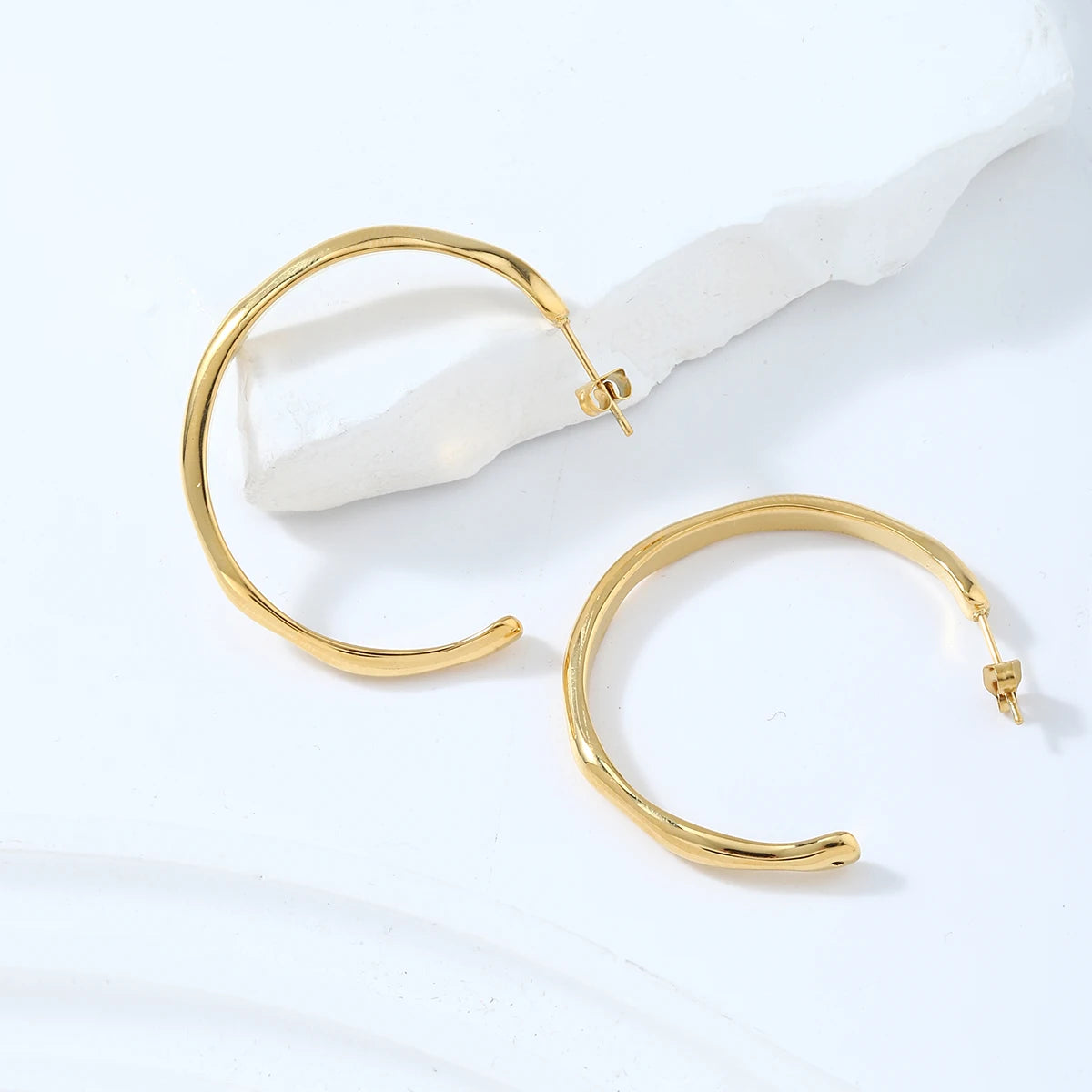 Hypoallergenic Chunky Open Large Round Gold Irregular CC Earrings Minimal Gold Earrings Geometric Bamboo Hoop Earrings
