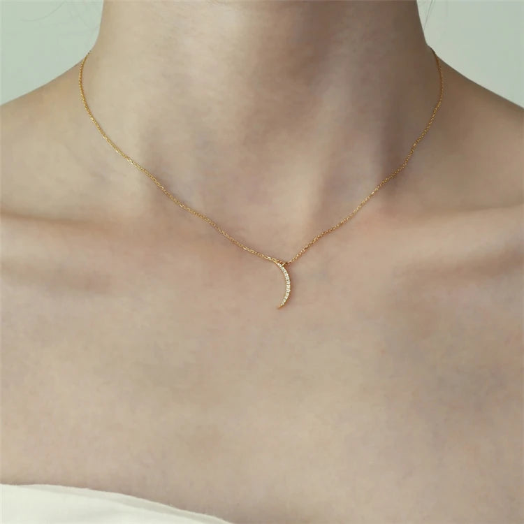 NEWEST DESIGN 2025 S925 Necklace Zircon Minimalist Moon Pendant Design Necklace