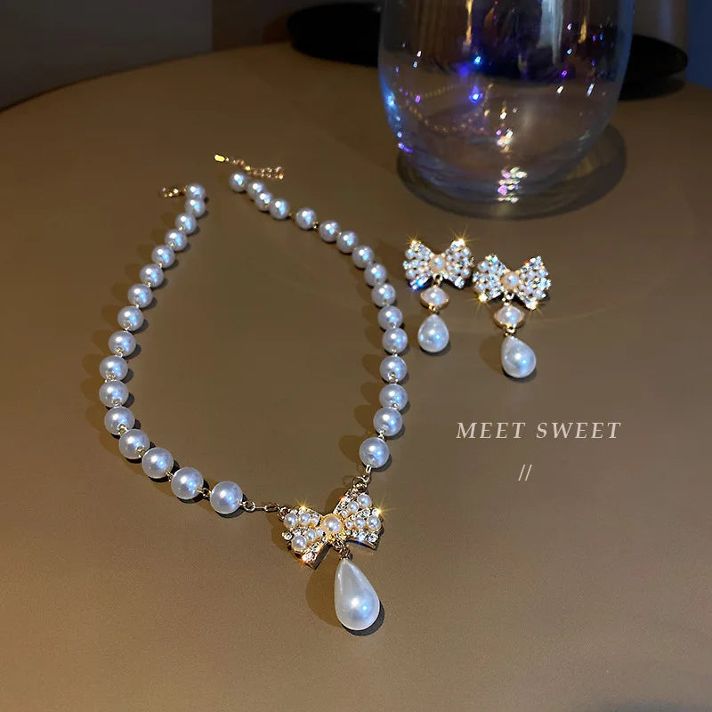 HOVANCI 2021 New Arrival Cubic Zircon Butterfly Jewelry Set Bling Crystal Rhinestone Butterfly Necklace Earrings Set for Women