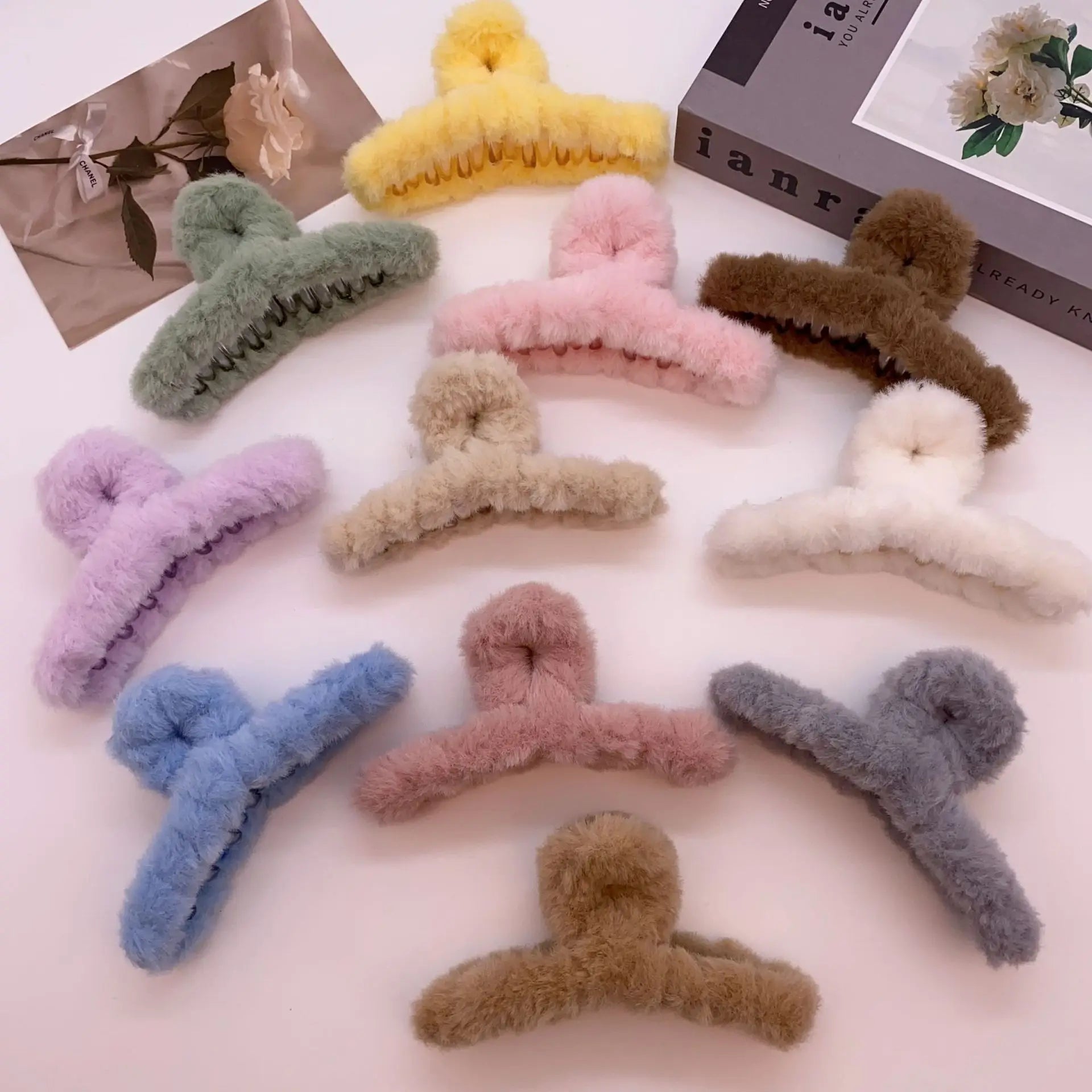 Wholesale Plush Winter Hair Accessories Hair Claw Clips 11cm Rabbit Fur Hair Claw for Women