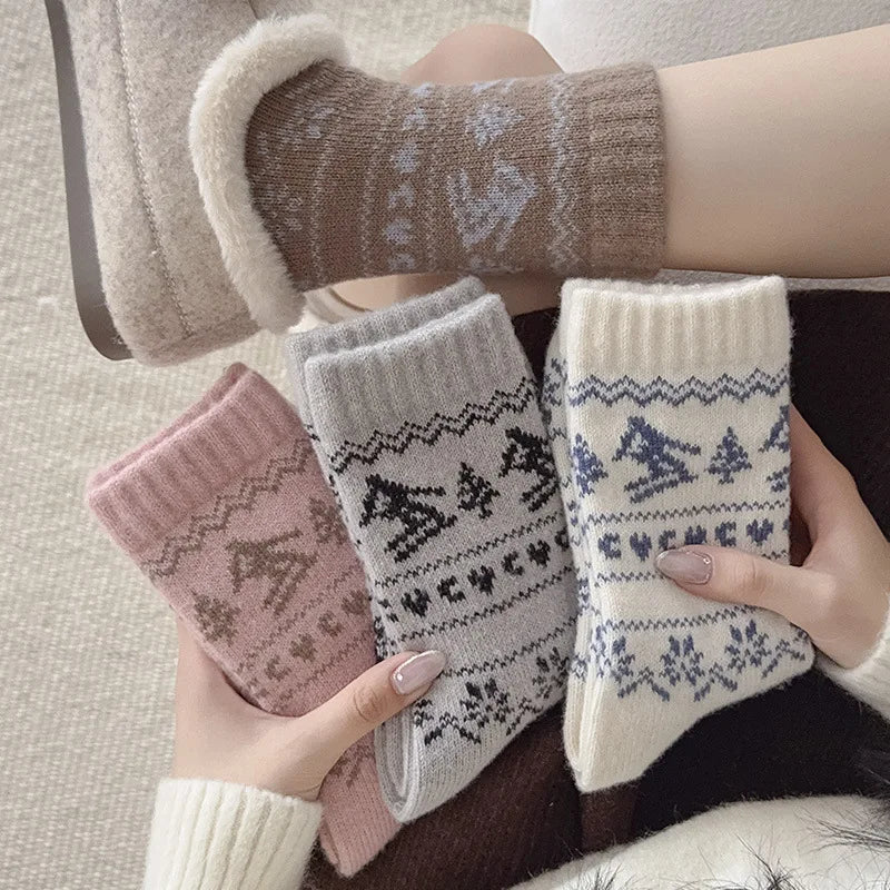 4 Colors Ethnic Retro Thicken Winter Wool Socks for Ladies