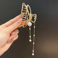 2022 New Design Alloy Metal 7.5cm Women Pearl Chain Hair Clips Simple Fashion Large Size Hair Claw Clip for Hair Accessories