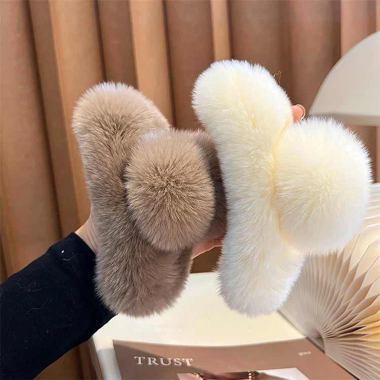 Winter Fluffy Plush Hair Claw Elegant Hairpins Rabbit Fur Hair Clip Shark Clips Headwear for Women Girls Hair Accessories