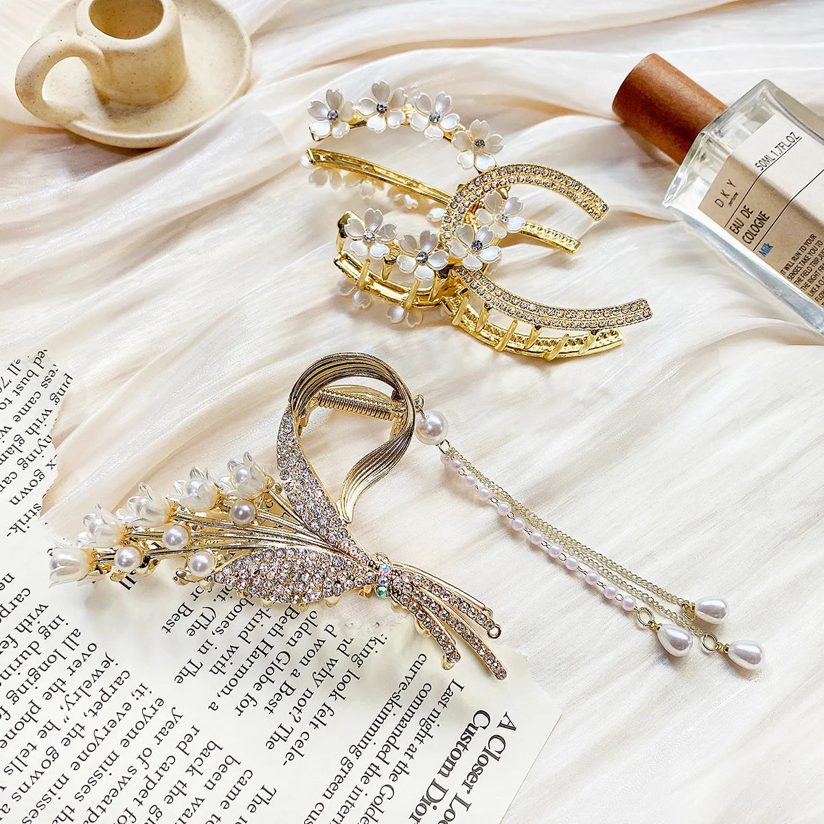 11.5CM Metal Hair Claw  Para El Cabello Moda Luxury Metal Pearl Flower Shark Hair Claw Clip Fashion Korean Hair Clip Claw