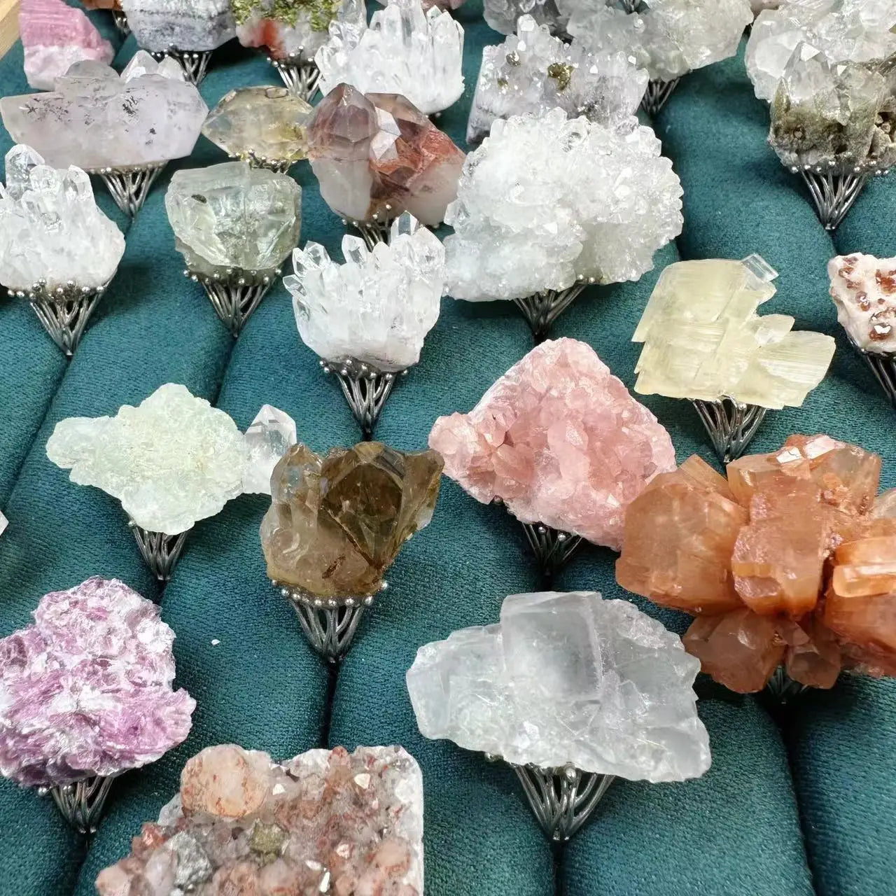 Wholesale Gemstone Natural Crystals Healing Spiritual Rough Stone Ring for Gifts