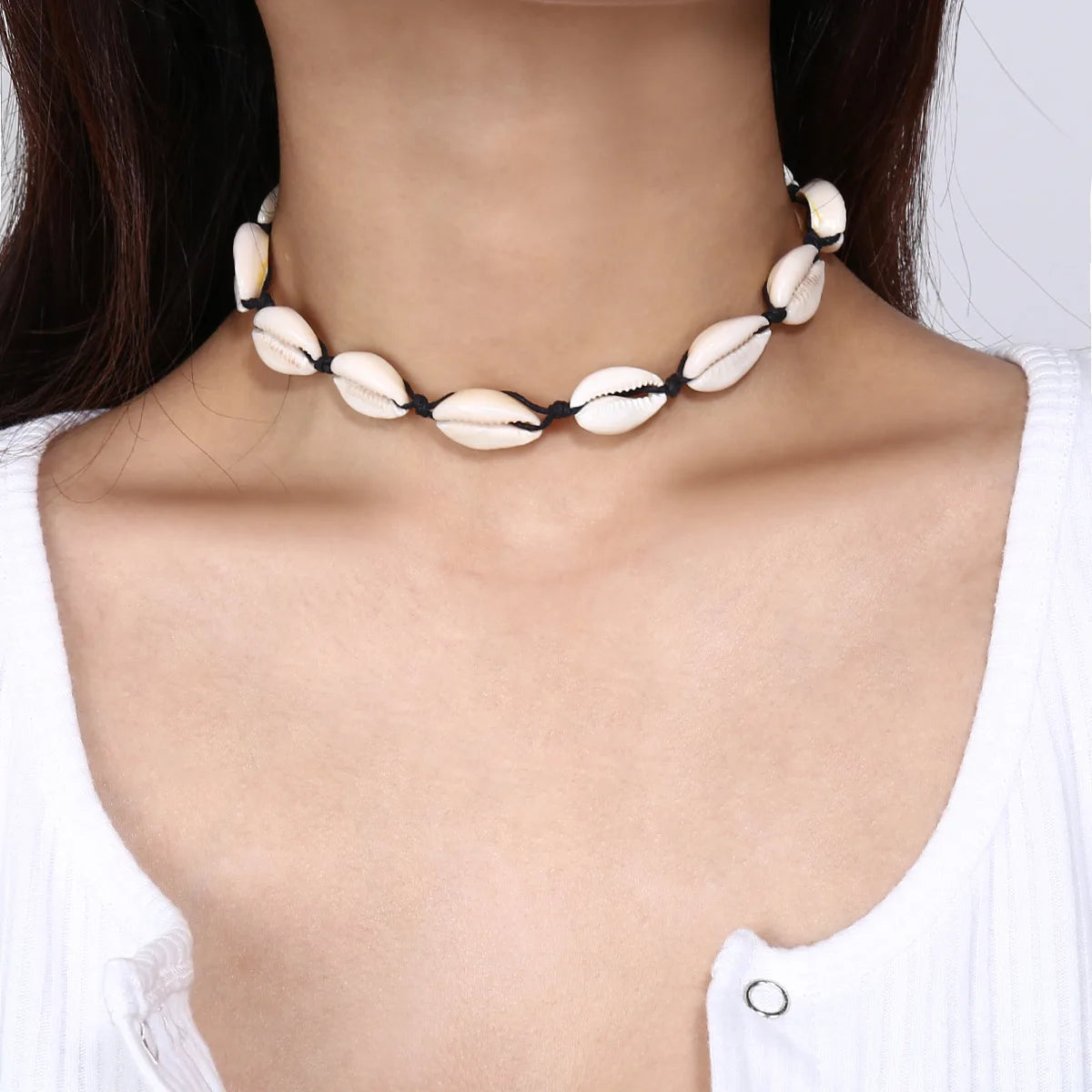 Trending Bohemia Ocean Beach Black Rope Natural Cowrie Choker Sea Shell Necklace with Extension Chain