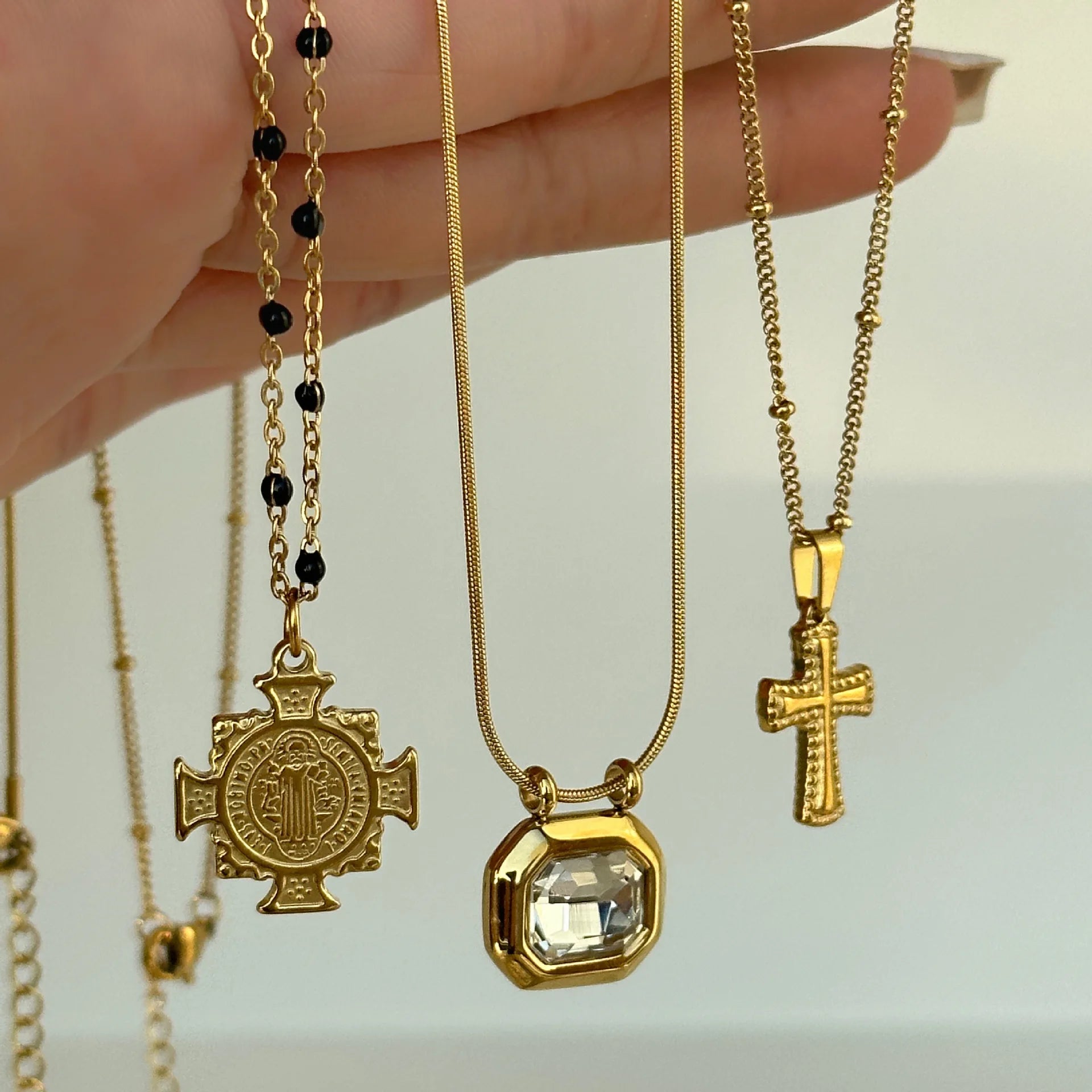 Trendy Waterproof Spiritual Jewellery Vintage Stainless Steel Jewelry Cross Pendent Necklace 18k Gold Cross Necklace