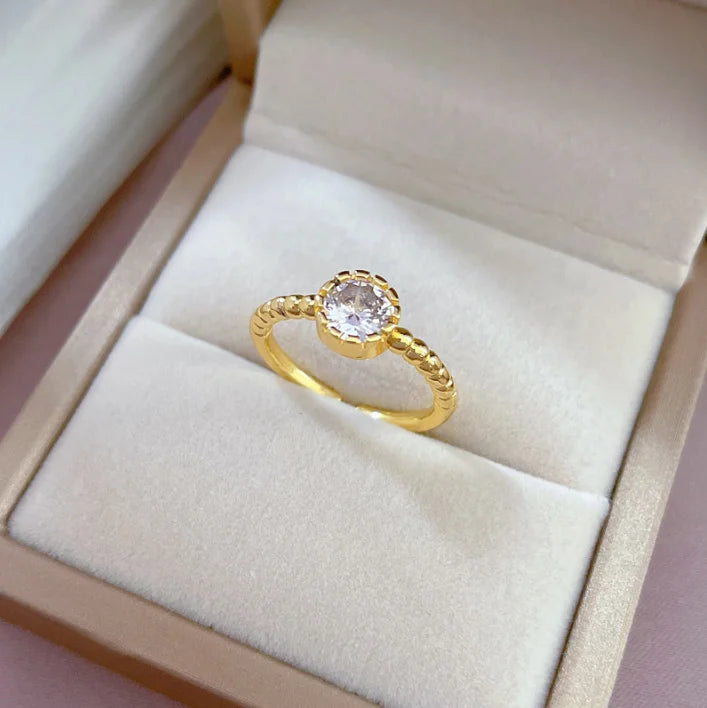 New Ins Fashion Simple Zirconia Gold Plated Ring for Women French Romantic Statement Jewellery Accessories Wholesale