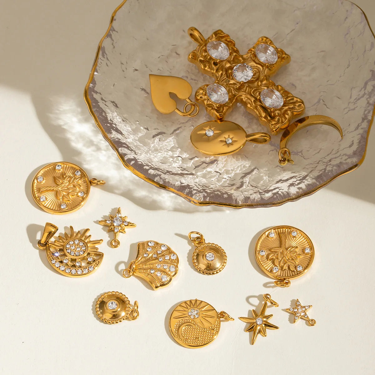 Shiny Diamond Setting PVD Gold Plated Stainless Steel Charm Moon Star Heart Pendant for Jewelry Making Accessories