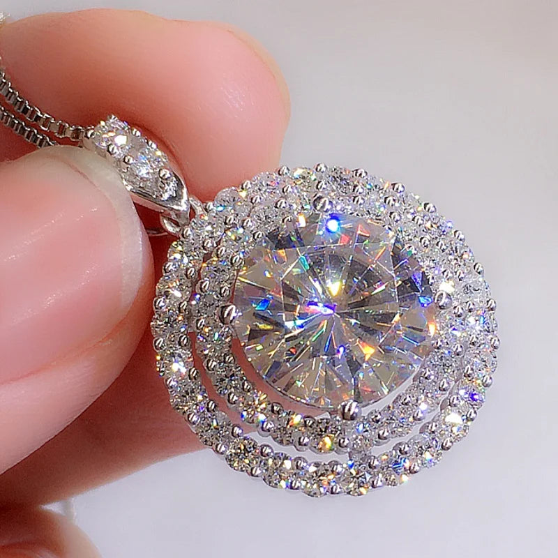 Huitan Luxury Jewelry Delicate Silver Plated 3ct Round Brilliant Cut Micro Insert Zircon Pendant Wedding Women Necklace
