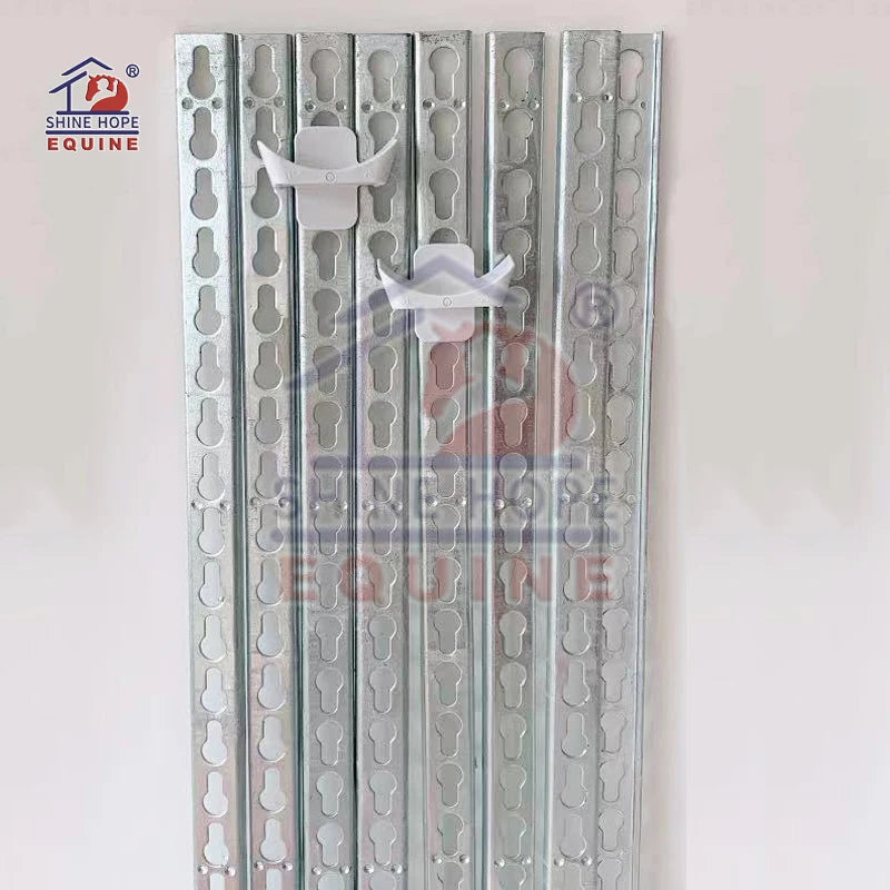 Used HDG Surface Keyhole Track 4' Equine Accessories for Horse Show Jumping