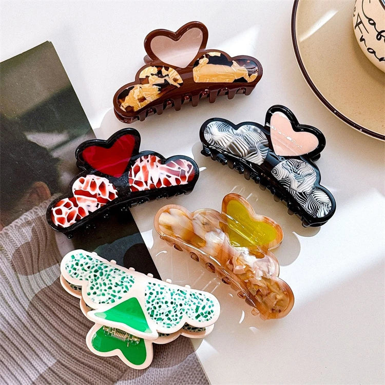 Exquisite Cloud Amber Acetate Shark Claw Hair Claws Heart Shaped Acetic Acid Accessory Fashion Elegance Cute Design for Girls