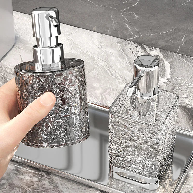 OWNSWING Plastic Soap Dispenser Clear Liquid Hand Soap Dispenser Shampoo and Conditioner Container for Bathroom