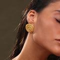 2024 Dazan New 18k Gold Plated Hypoallergenic Stainless Steel Vintage Medieval Palace Round Swirl Earrings Elegant Lady Jewelry
