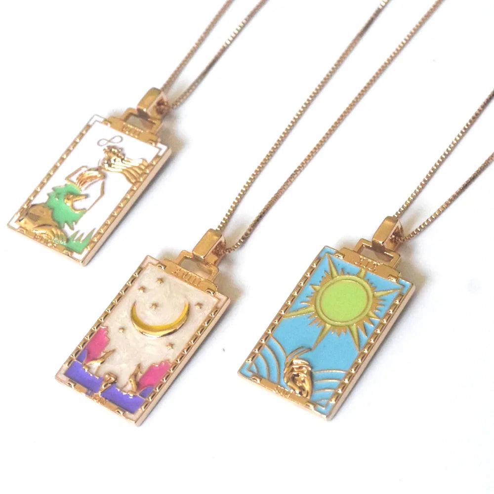 Popular Trendy Fashion Alloy 18k Gold Plated Tarot Card Sun Moon Star Power Necklace Jewelry