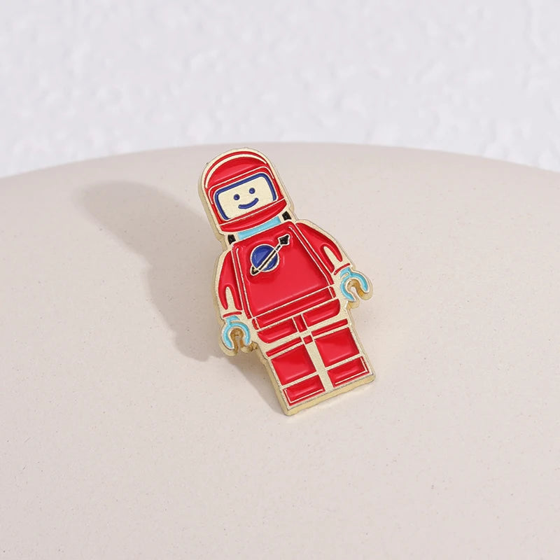 Custom Designed Astronaut Brooch Mini Funny Space explorer Cartoon Metal Enamel Pins Lapel Badges for Spaceman Fans