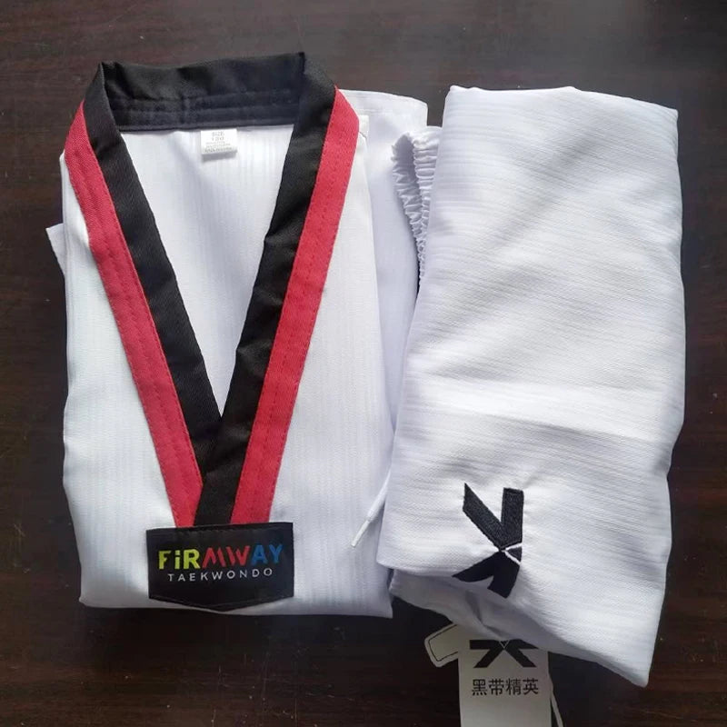 Customizable Professional Long Sleeve Taekwondo Uniforms Loose Training Clothing for Adults Children for Dojos Martial Arts Wear