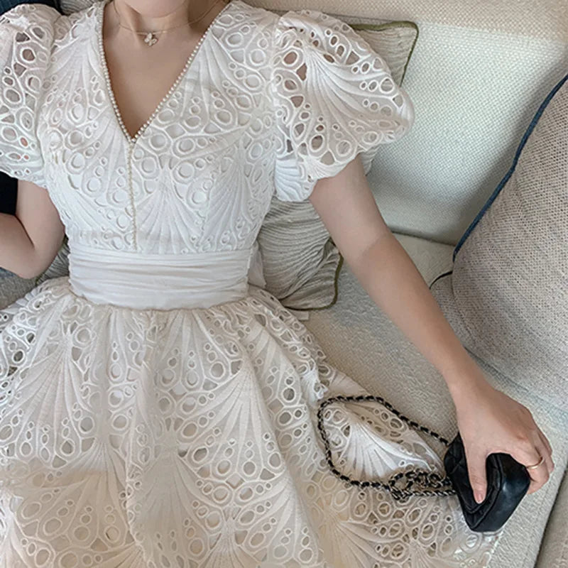 Boutique Wholesale 2026 Summer New Temperament Water Soluble Lace Puff Sleeve Waist White Dress
