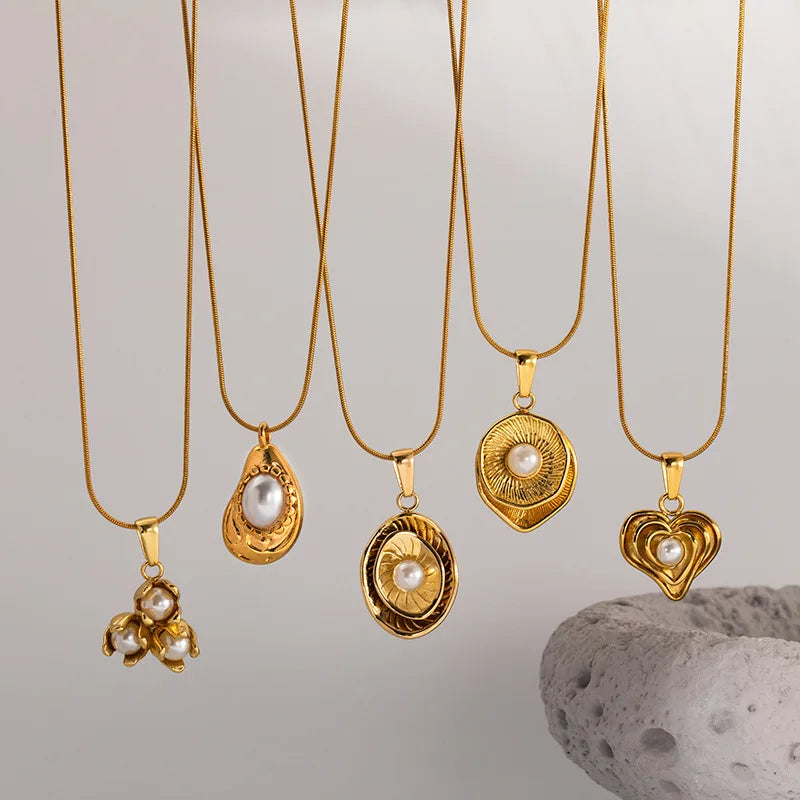 Luxury Quality Jewelry 18K Gold Plated Geometric Flower Heart Pearl Pendant Stainless Steel Necklace Set