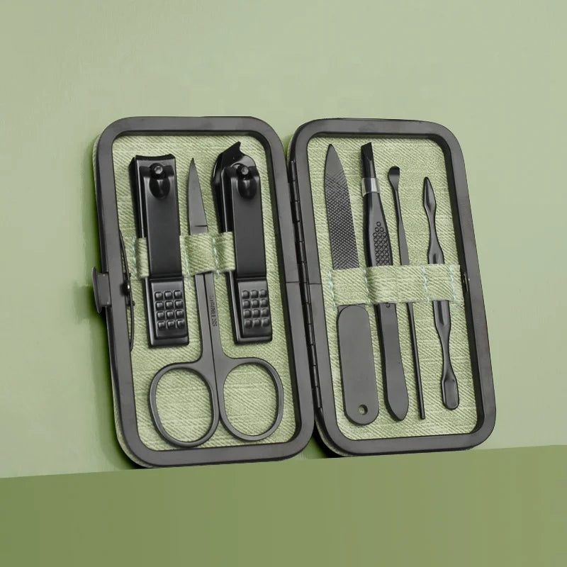 Best Selling 7-Piece Stainless Steel Nail Clippers Manicure Set Tweezers Nail File Durable Professional Nail Care Tools Travel