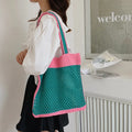 Wholesale Portable Large Capacity Crochet Beach Bag Women's Vintage Fashion Shoulder Bag Mesh Hollow Design Spring Summer Lady