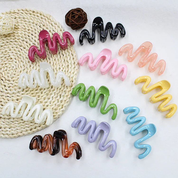 Hot Factory Wholesale 10cm Resin Women Wavy Hair Claw Fashion Candy Colors Girl Hair Accessories Deconation Ornament