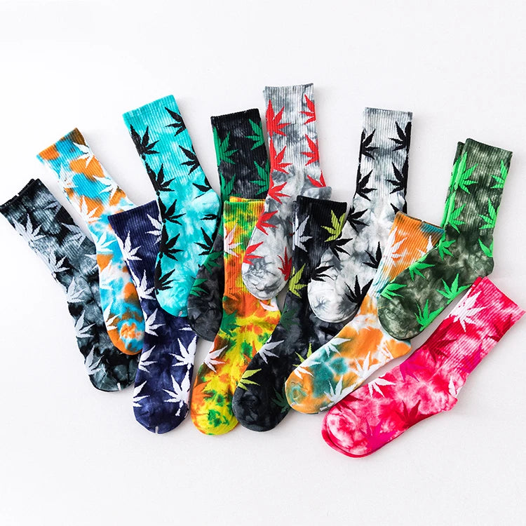 Professional Manufacture Maple Leaf Colorful Skateboard Slouchy Tie-Dyed Tube Cotton Sports Socks for Unisex
