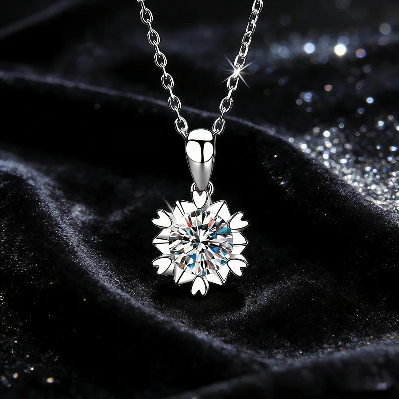 Simple Fashion D Color Moissanite Snowflake Shape Pendant S925 Sterling Silver Necklace Female