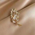 Luxury Cat Eye Stone Wheat Spike Design Gold Brooch for Women Korean Fashion Jewelry Advanced Sense Suit Party Button Brooch