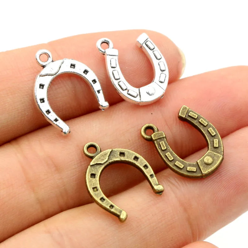 30pcs Charms Lucky Horseshoe Horse 16x13mm Antique Silver Plated Pendants Charm DIY Jewelry Making Findings Supplies