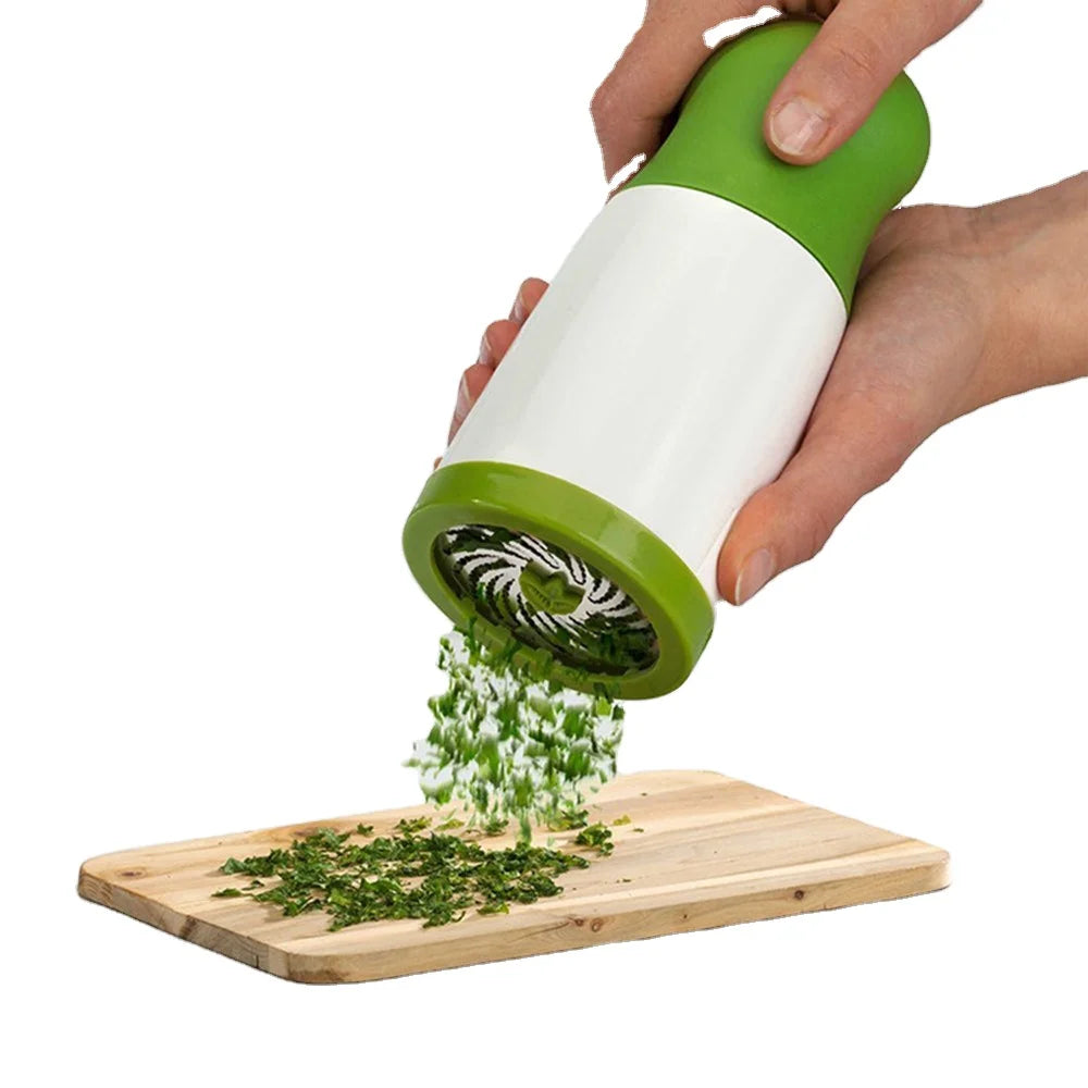 Hot Sale Durable Mini Herb Grinder Convenient Easy Use Unique Kitchen Tool New Spice Herb Grinder