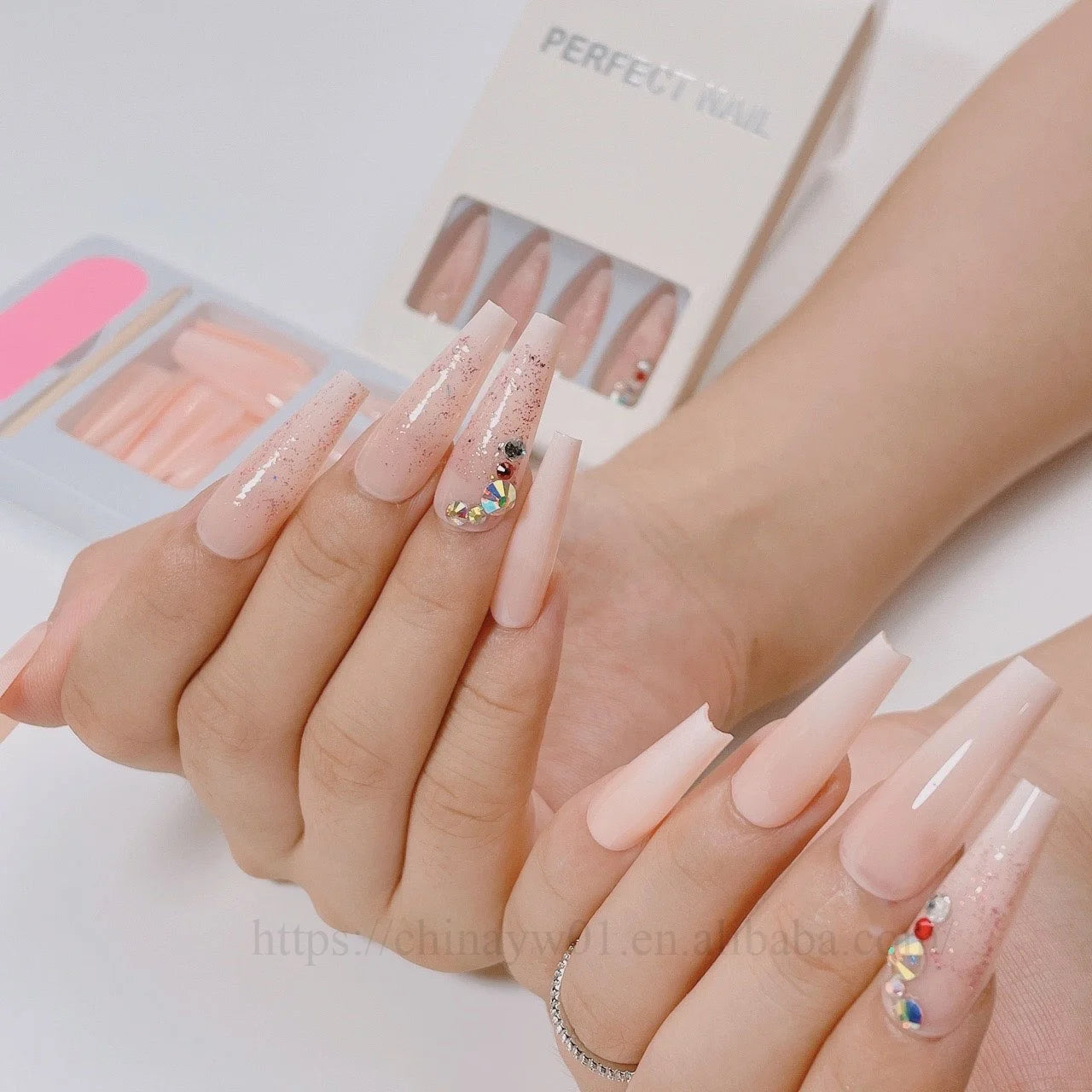 24Pcs/box Press on Nails Coffin Ballet Diamond Rhinestones Acrylic Press on False Nails Diamonds
