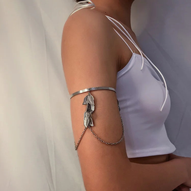 2025 Fashion Gold/Silver Color Leaves Upper Arm Bracelet Female Charms Bracelet for Women
