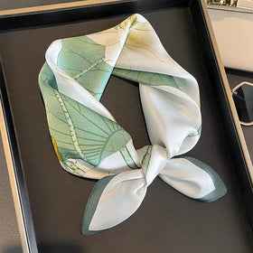 Latest Fashion 100% Mulberry Silk Printed Square Hair Scarf Summer Lotus Floral Pattern Pure Silk Neck Tie Short Small Scarf