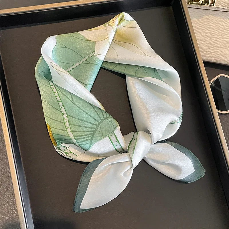 Latest Fashion 100% Mulberry Silk Printed Square Hair Scarf Summer Lotus Floral Pattern Pure Silk Neck Tie Short Small Scarf