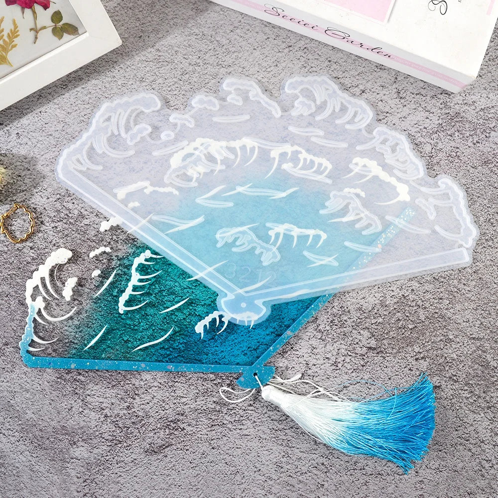 DM492 Creative Transparent Water Wave Shape Fan Design Resin Moule DIY Epoxy Silicone Molds for Art Craft