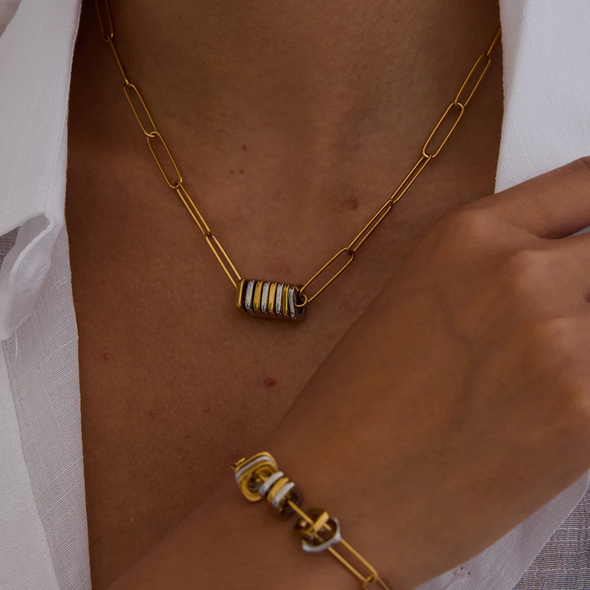 Women's Minimalist 18K Gold Stainless Steel Paper Clip Chain Bracelet Necklace with Fashionable Two Tone Matching Jewelry Set