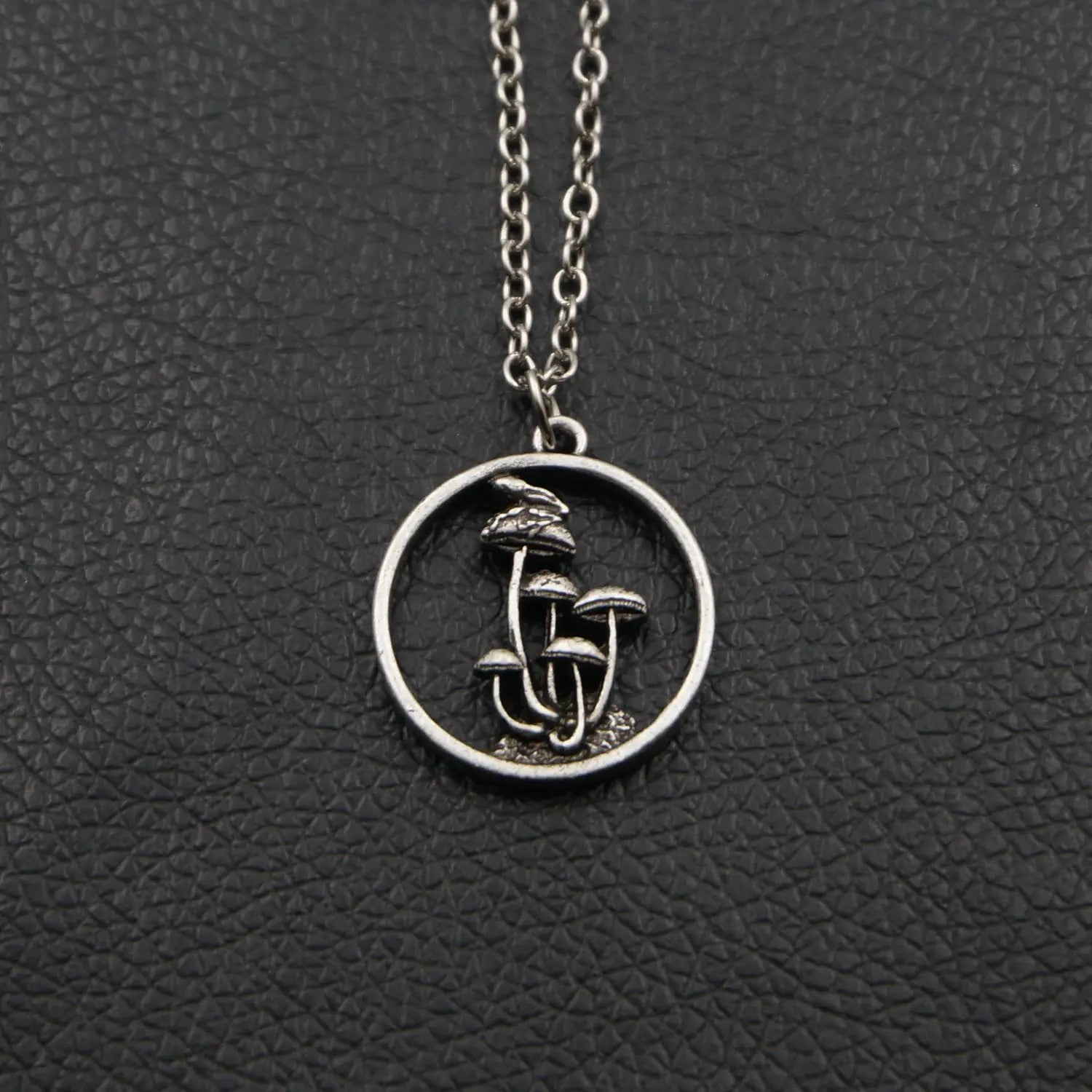 Vintage Round Natural Long Mushroom Necklace Lady Pendant Gift