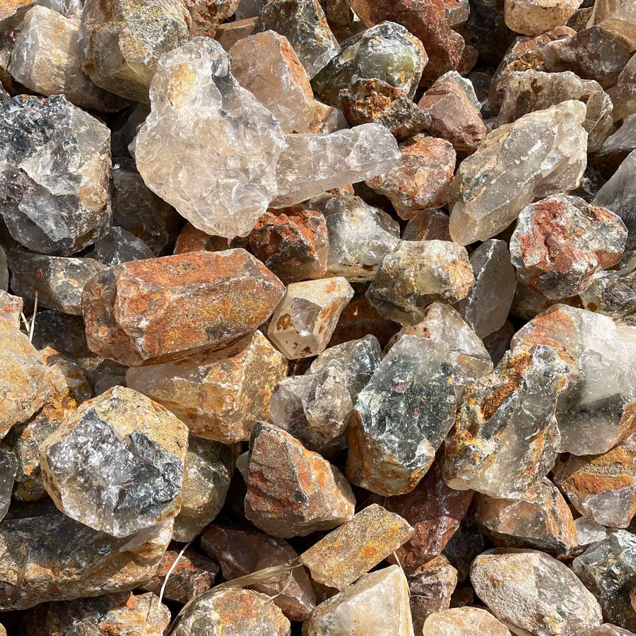 Wholesale Natural Raw Garden Quartz Crystal Love Theme Rough Stone with Irregular Shape