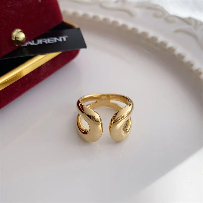 Retro Fashion Stainless Steel 18K Gold Plated Inner Hollow U Shape Geometric Open Finger Ring for Women