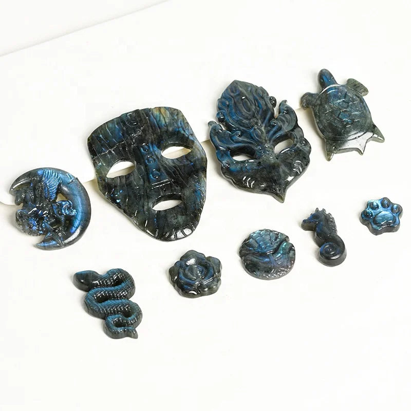 Wholesale Natural Labradorite Carving Crystal Healing Carved Animal Gift butterfly Elephant Snake Skulls Cat for Making Pendants