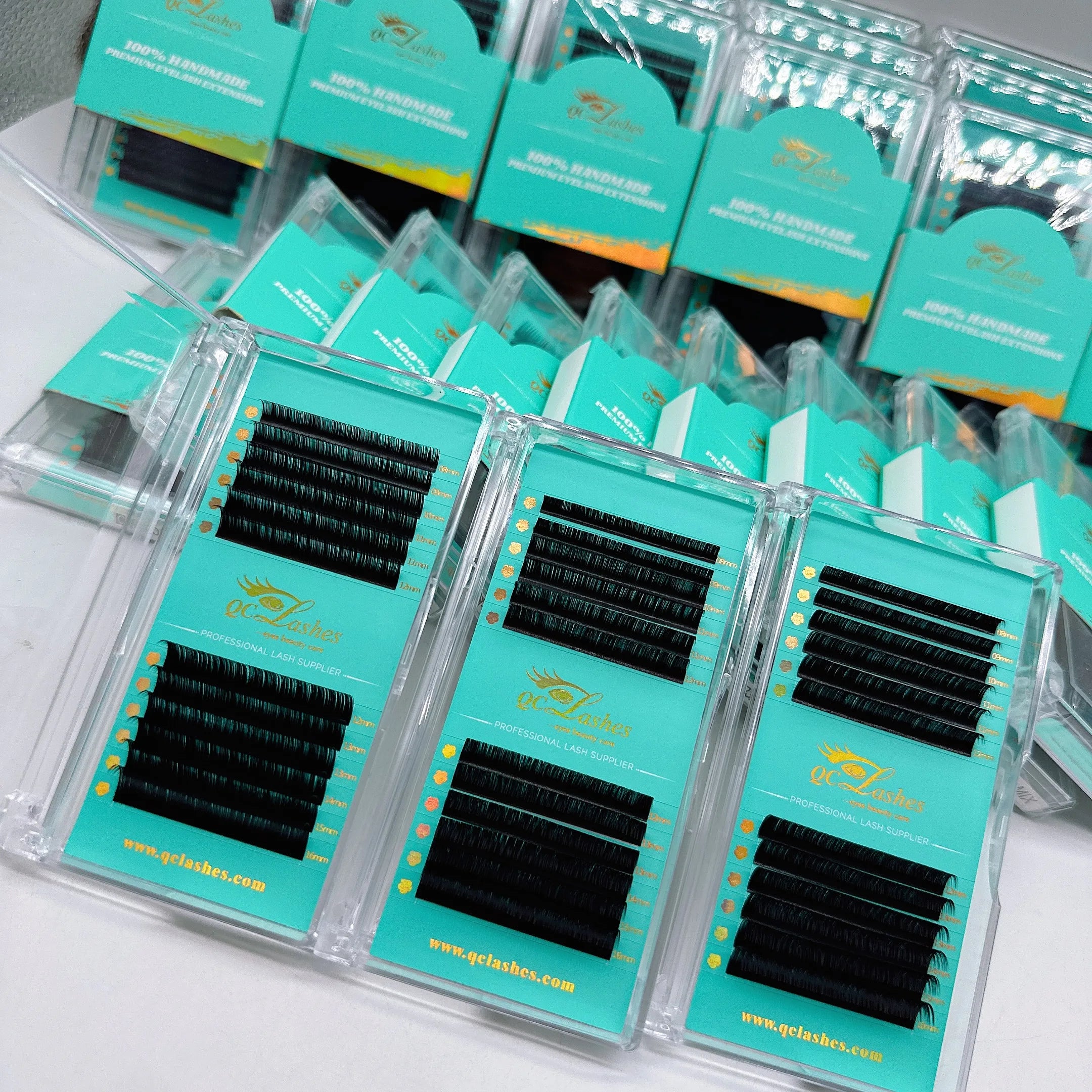 Wholesale Matte Black Cashmere Lash Extension Lash Tray Supplies Private Label Mega Russian Volume Individual Eyelash Extensions