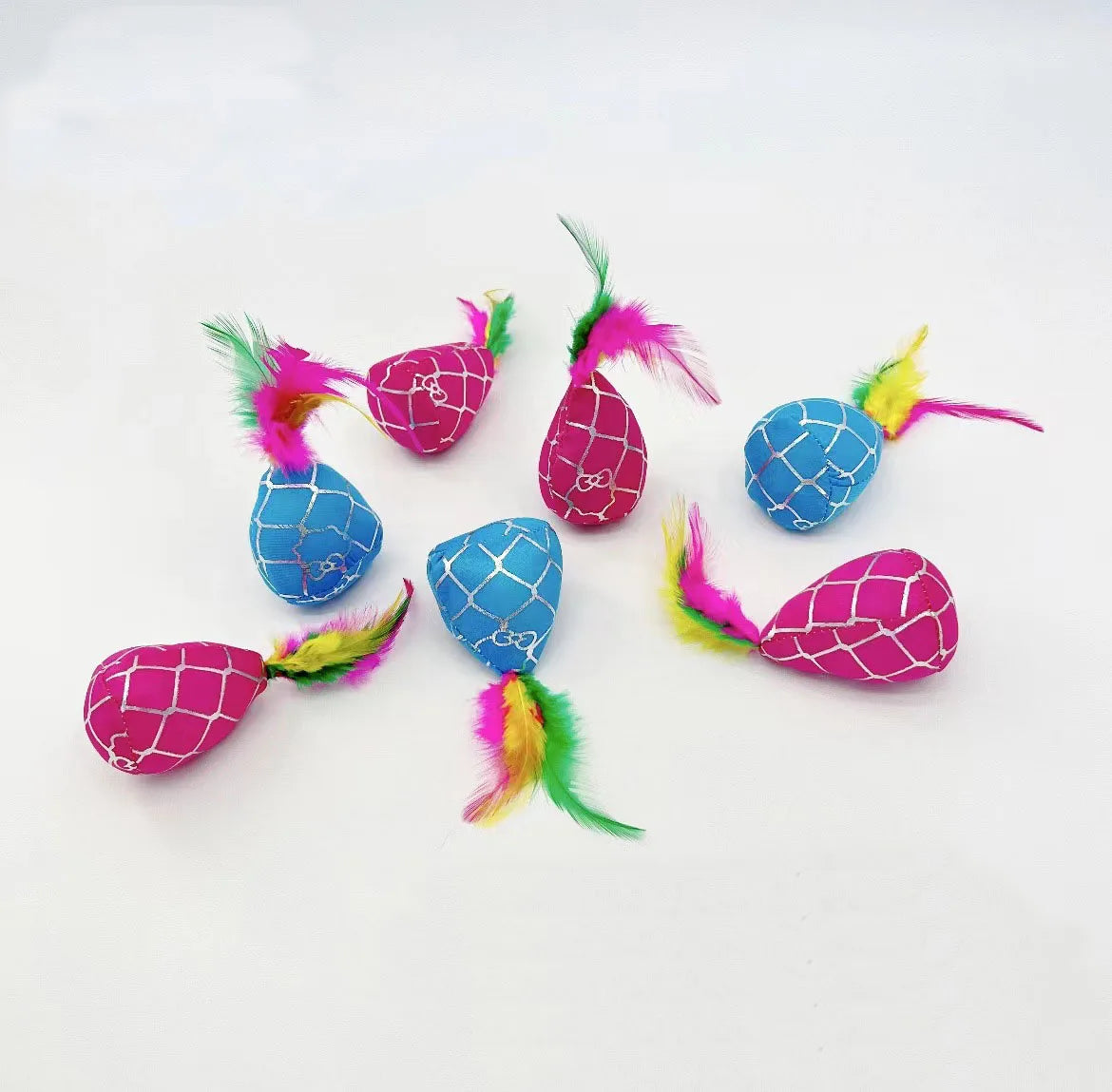 Pet Interactive Toy Diamond Shaped Cat Chew Toy Plush Feather Cat Toy 2025