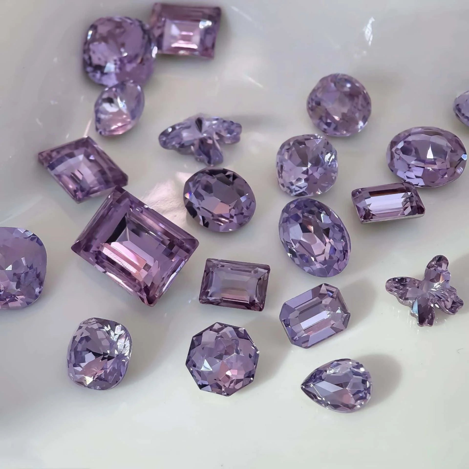 Pointed-bottom Crystal purple Nail Diamond K9 Super Flash Irregular Diamond square Sugar Pigeon Egg Fat square Nail Accessories