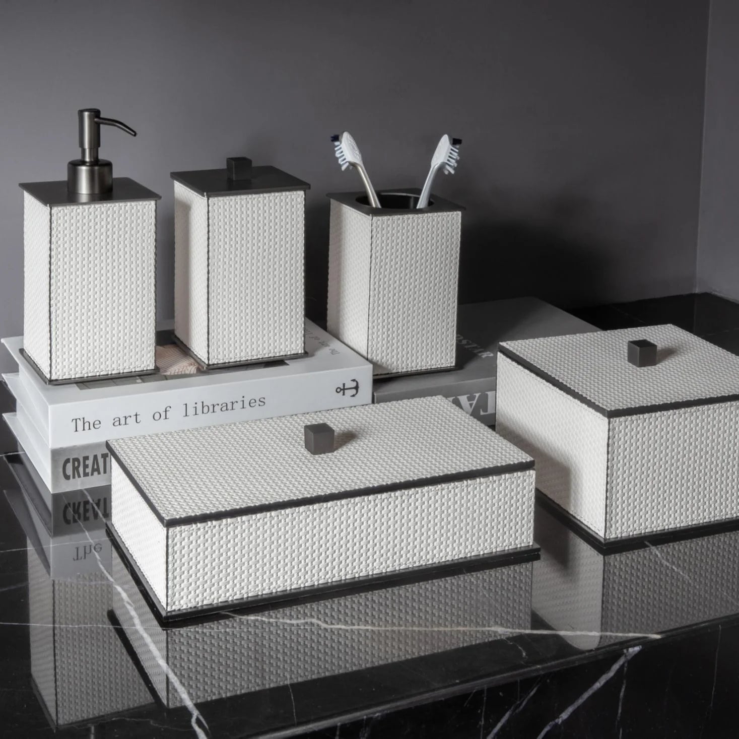 Modern Luxury Square Leather Bathroom Accessory Set Selling Separately Soap Dispenser for Home or Hotel Decoration